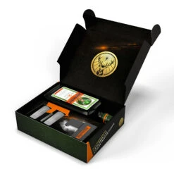 Jägermeister 35,0 % Vol 0,7 Liter Geschenkbox Mit 2 Shotgläser Und Mini Zapfanlage
